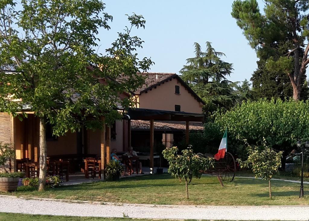 Agriturismo Perugini Panzió Cesena Kültér fotó