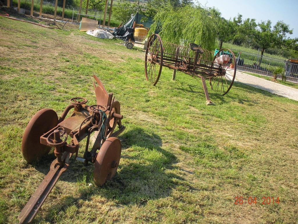 Agriturismo Perugini Panzió Cesena Kültér fotó